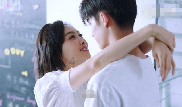 一场婚宴,撕开了75岁许绍雄的娱圈地位